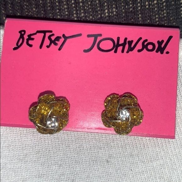 Betsey Johnson Jewelry - NWT Betsey Johnson Gold Glittler Rose Earrings